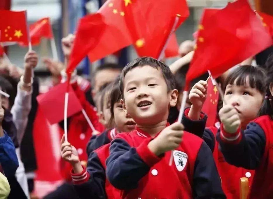 时尚公主做美甲